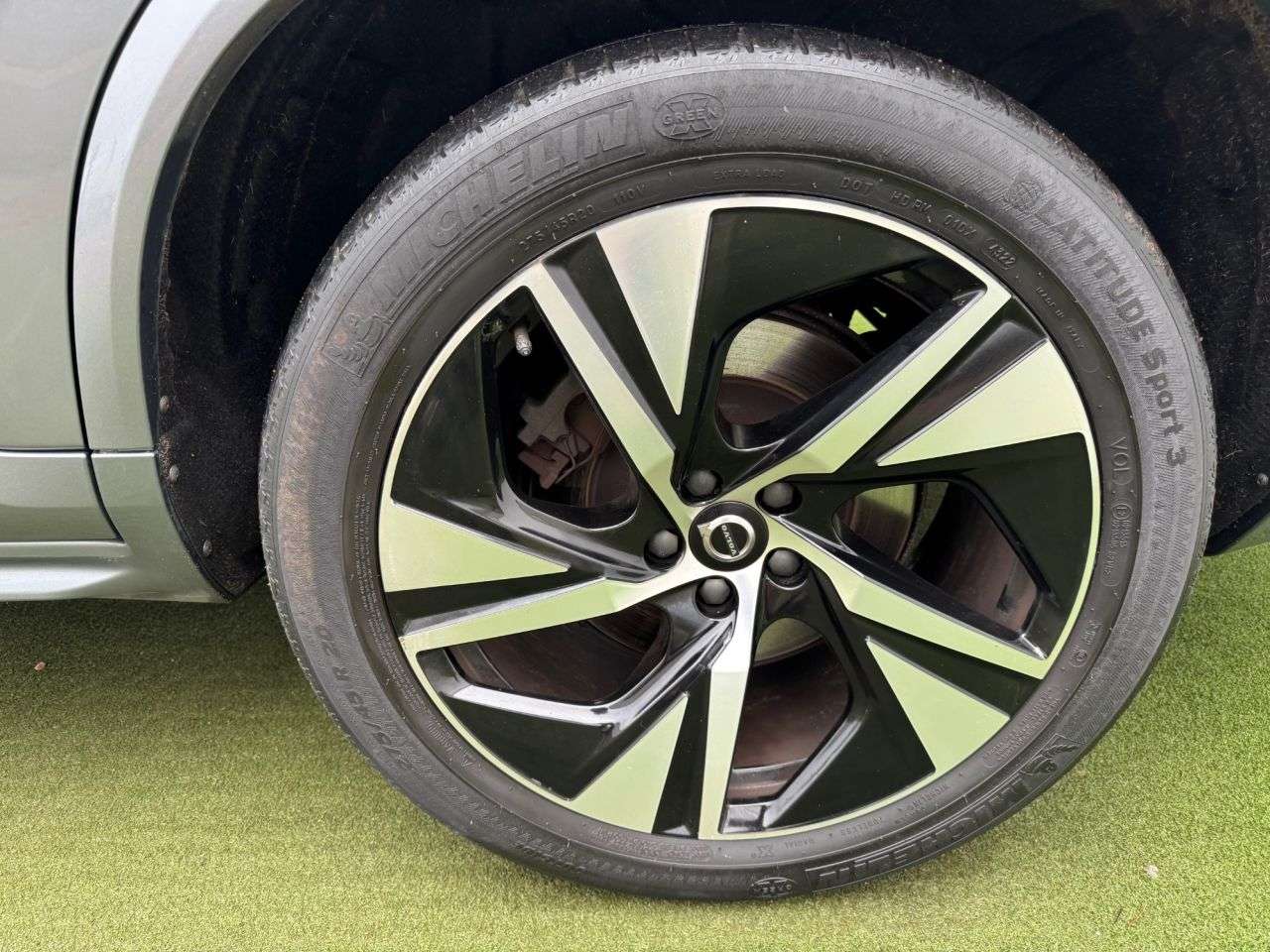 2019 VOLVO XC90 2019 VOLVO XC90