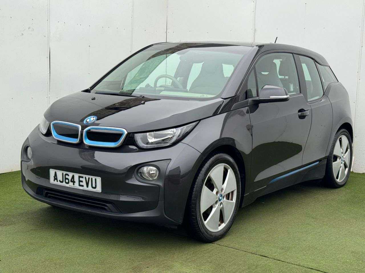 A 2015 BMW I3 Hatchback 5dr Petrol Plug-in Hybrid Auto Euro 6 (s/s) (Range Extender) (170 A 2015 BMW I3 Hatchback 5dr Petrol Plug-in Hybrid Auto Euro 6 (s/s) (Range Extender) (170