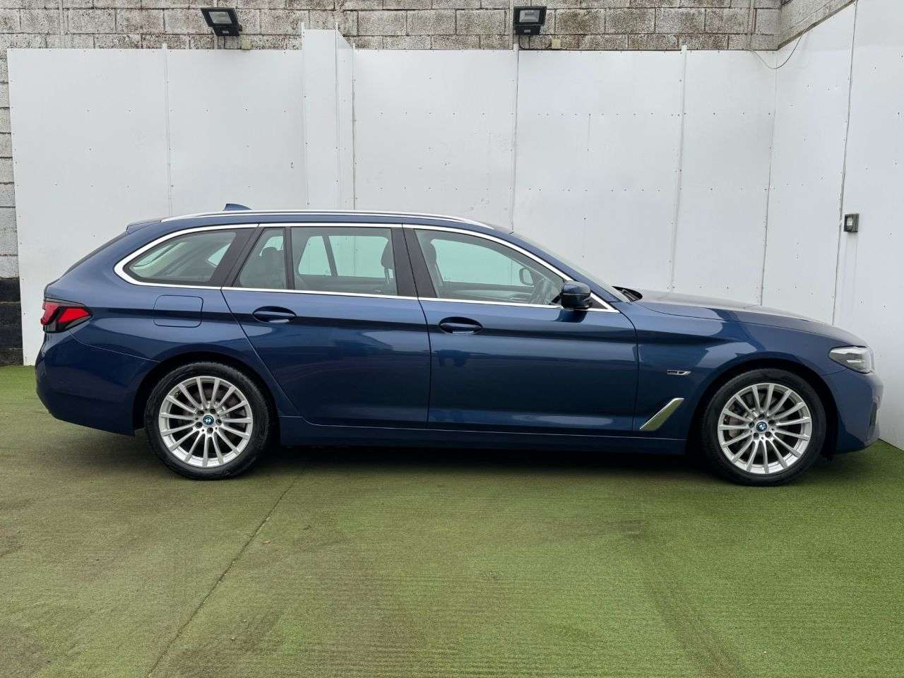 0 BMW 5 SERIES 0 BMW 5 SERIES