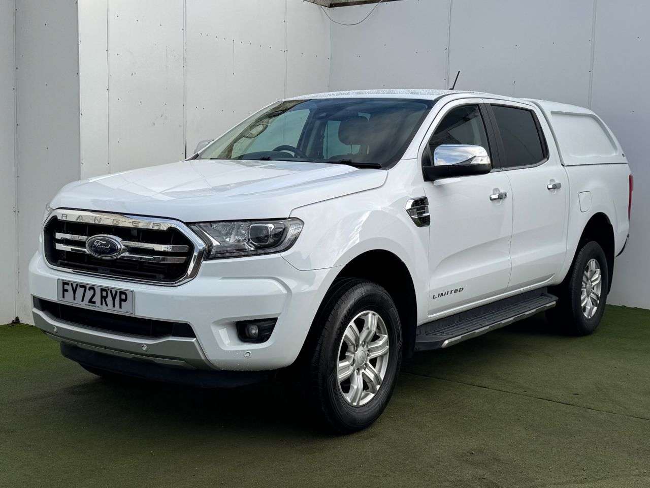 A 2022 FORD RANGER 2.0 EcoBlue Limited Pickup Double Cab 4dr Diesel Auto 4WD Euro 6 (s/s) (213 A 2022 FORD RANGER 2.0 EcoBlue Limited Pickup Double Cab 4dr Diesel Auto 4WD Euro 6 (s/s) (213