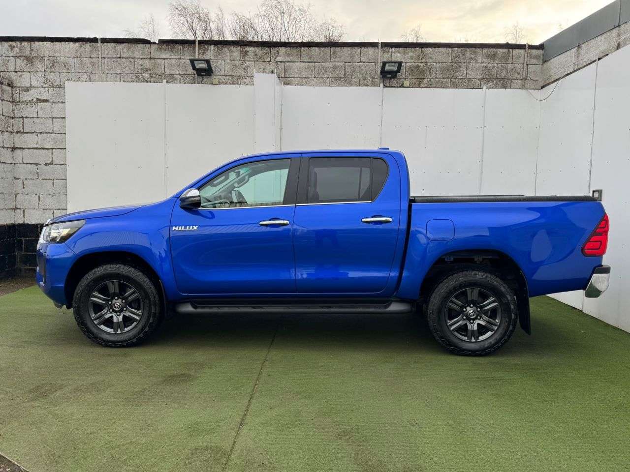 2023 TOYOTA HI-LUX 2023 TOYOTA HI-LUX