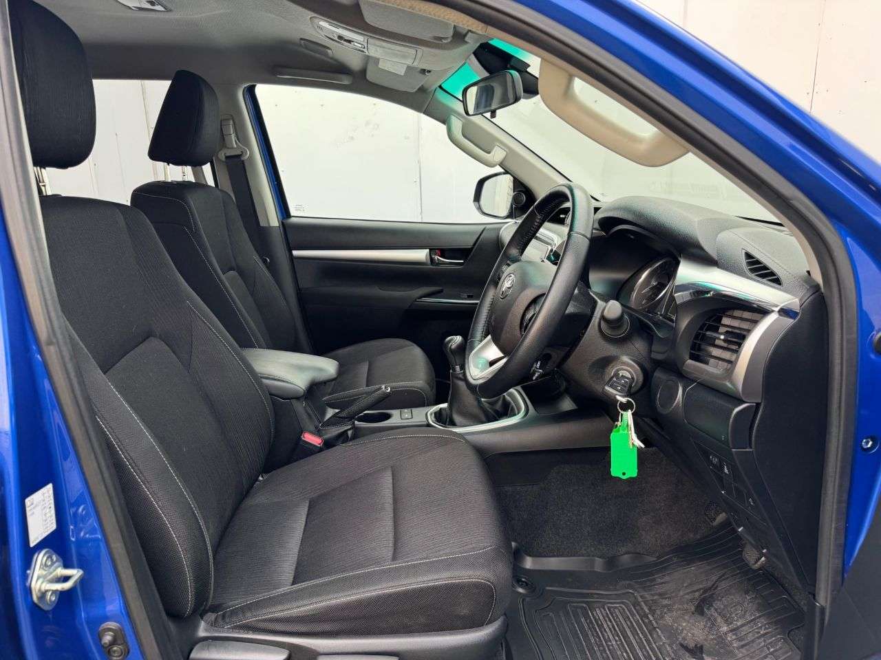 2023 TOYOTA HI-LUX 2023 TOYOTA HI-LUX