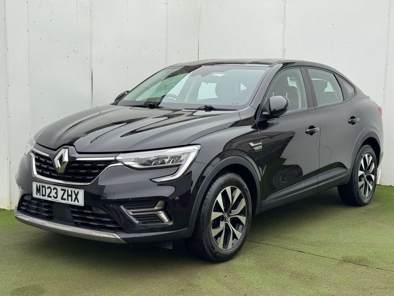 A 0 RENAULT ARKANA 1.6 E-TECH evolution SUV 5dr Petrol Hybrid Auto 2WD Euro 6 (s/s) (145 ps) A 0 RENAULT ARKANA 1.6 E-TECH evolution SUV 5dr Petrol Hybrid Auto 2WD Euro 6 (s/s) (145 ps)