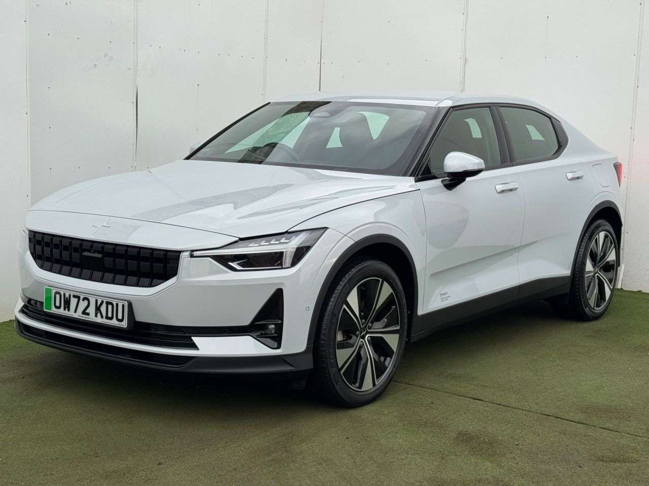 A 0 POLESTAR POLESTAR 2 Single Motor 69kWh Standard Range Fastback 5dr Electric Auto FWD (231 ps) A 0 POLESTAR POLESTAR 2 Single Motor 69kWh Standard Range Fastback 5dr Electric Auto FWD (231 ps)