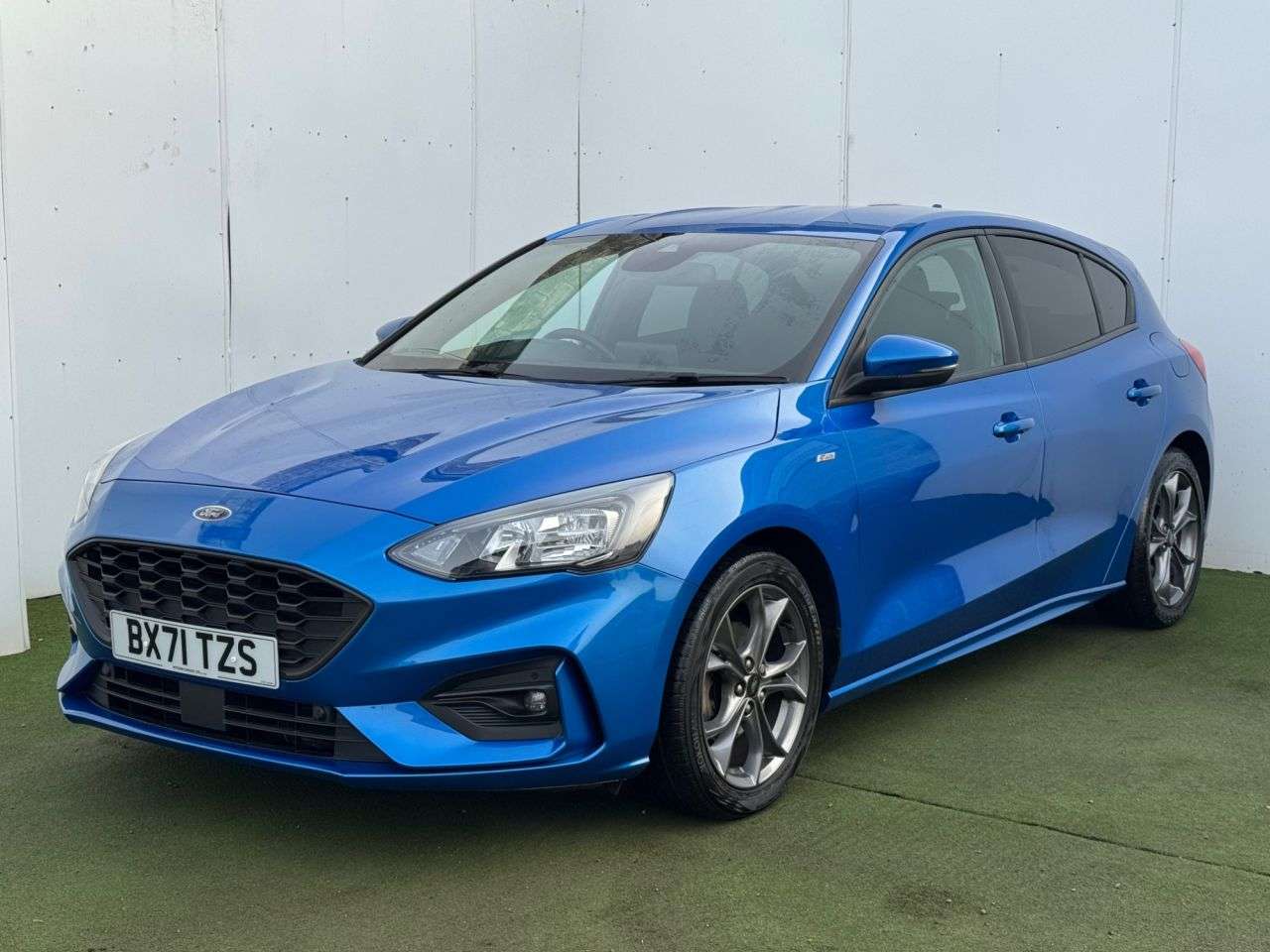 A 2021 FORD FOCUS 1.0T EcoBoost ST-Line Edition Hatchback 5dr Petrol Manual Euro 6 (s/s) (125 A 2021 FORD FOCUS 1.0T EcoBoost ST-Line Edition Hatchback 5dr Petrol Manual Euro 6 (s/s) (125
