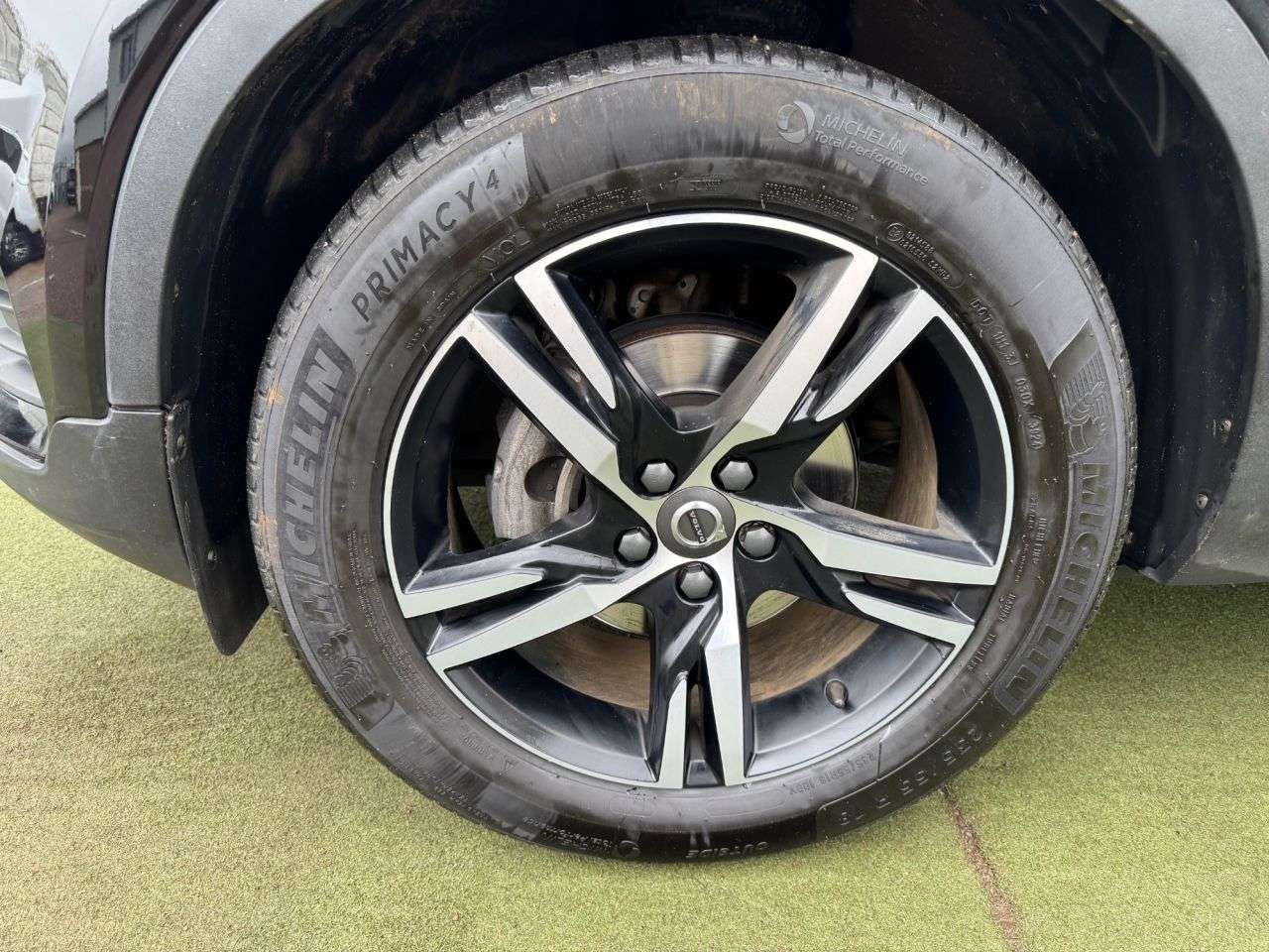 2022 VOLVO XC40 2022 VOLVO XC40