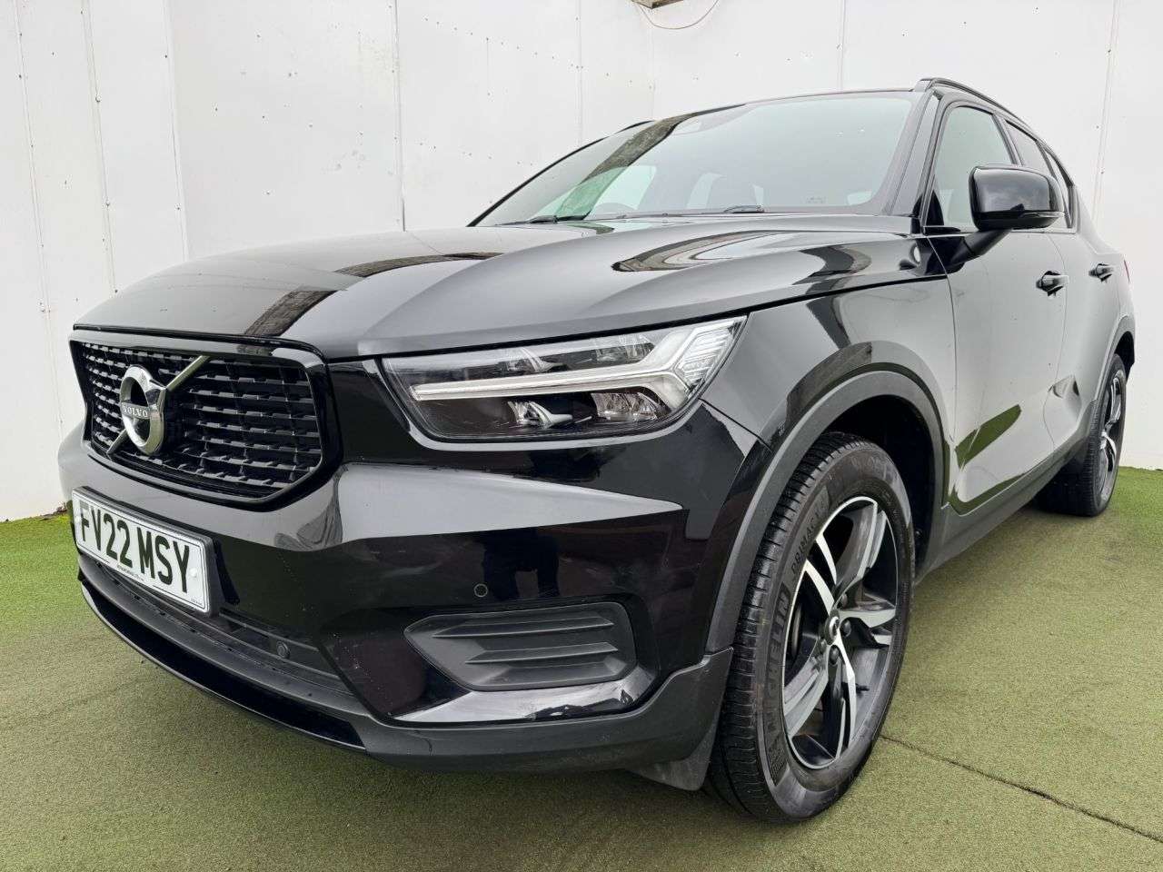2022 VOLVO XC40 2022 VOLVO XC40