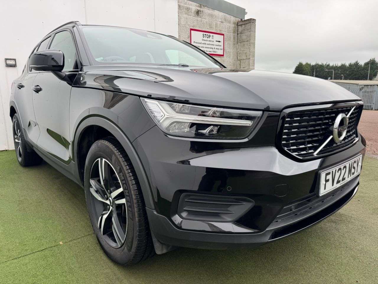 2022 VOLVO XC40 2022 VOLVO XC40