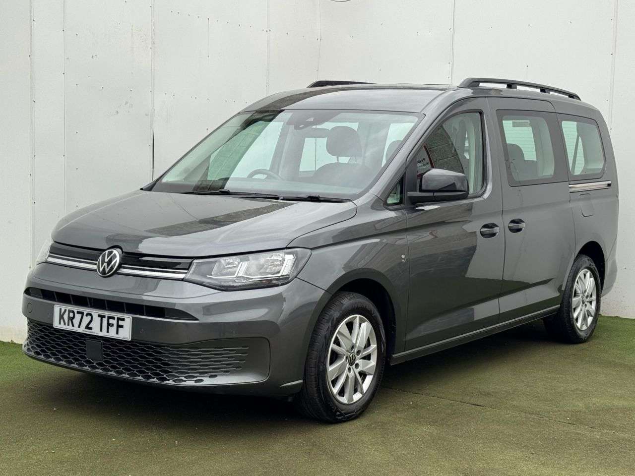 A 2022 VOLKSWAGEN CADDY MAXI 1.5 TSI Life MPV 5dr Petrol DSG Euro 6 (s/s) (114 ps) A 2022 VOLKSWAGEN CADDY MAXI 1.5 TSI Life MPV 5dr Petrol DSG Euro 6 (s/s) (114 ps)