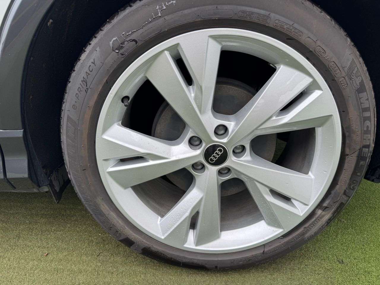 2021 AUDI Q4 E-TRON 2021 AUDI Q4 E-TRON