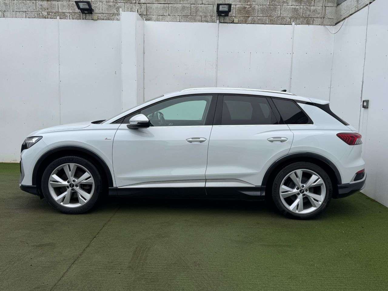 2021 AUDI Q4 E-TRON 2021 AUDI Q4 E-TRON