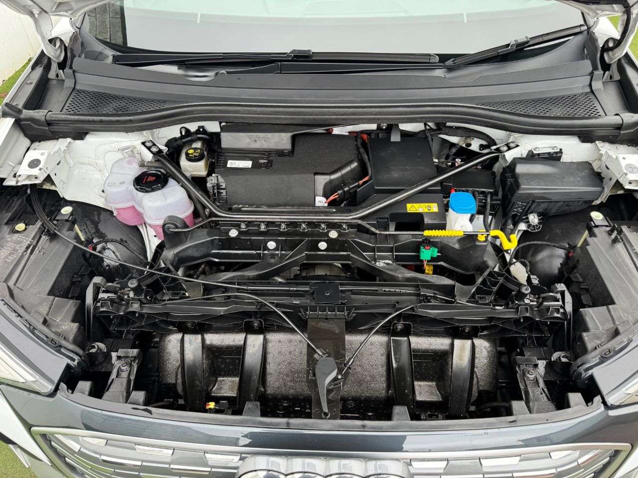 2021 AUDI Q4 E-TRON 2021 AUDI Q4 E-TRON