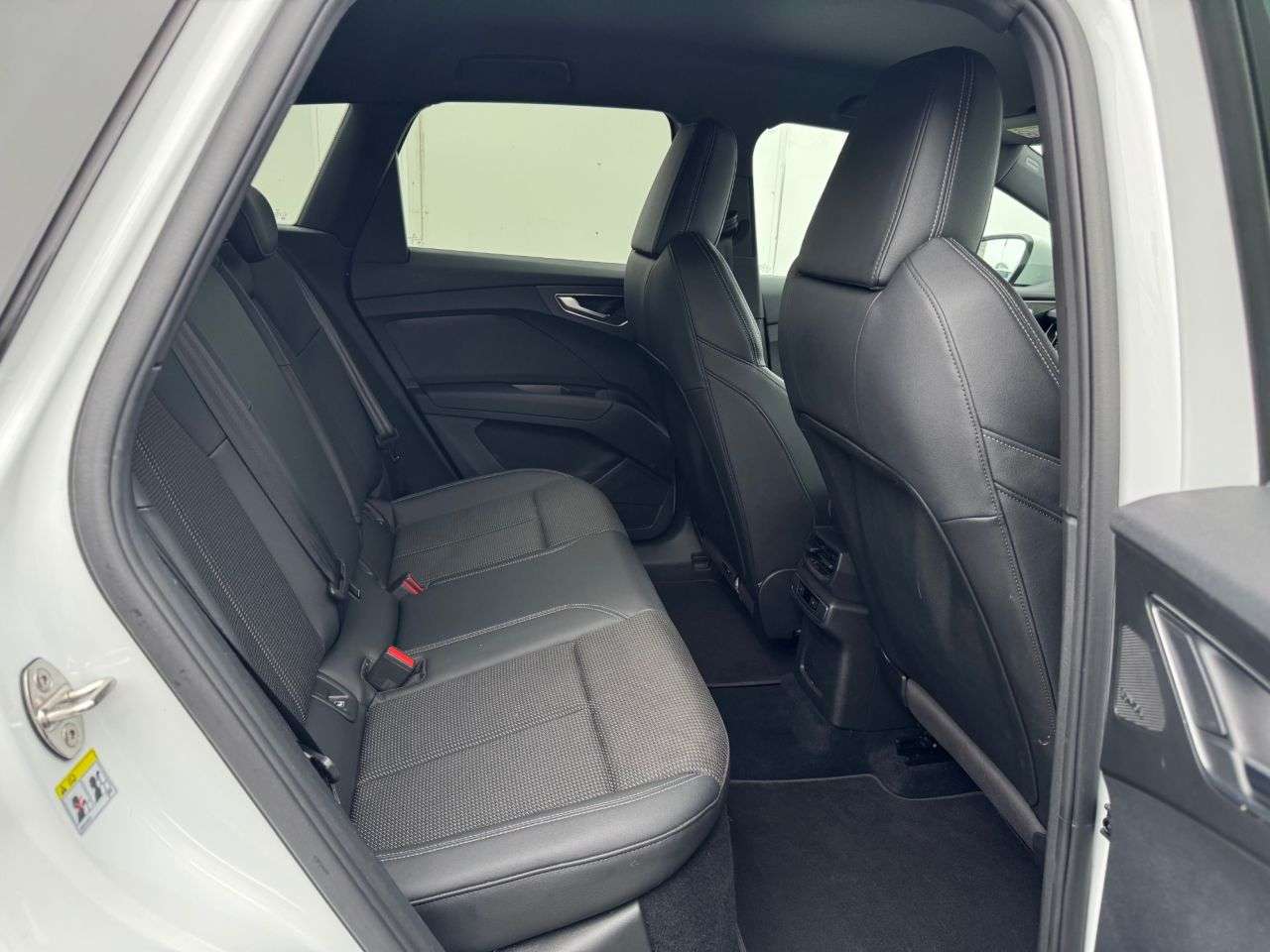 2021 AUDI Q4 E-TRON 2021 AUDI Q4 E-TRON