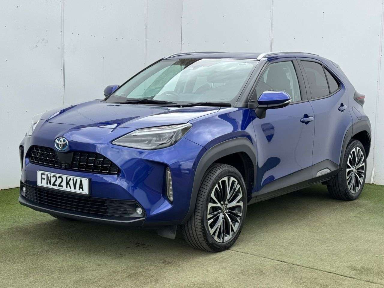 A 2022 TOYOTA YARIS CROSS 1.5 VVT-h Excel SUV 5dr Petrol Hybrid E-CVT Euro 6 (s/s) (116 ps) A 2022 TOYOTA YARIS CROSS 1.5 VVT-h Excel SUV 5dr Petrol Hybrid E-CVT Euro 6 (s/s) (116 ps)