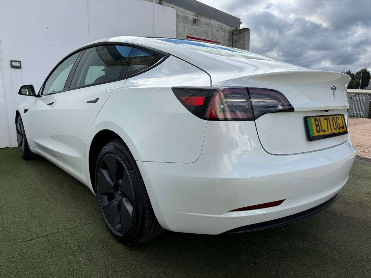 2022 TESLA MODEL 3 2022 TESLA MODEL 3