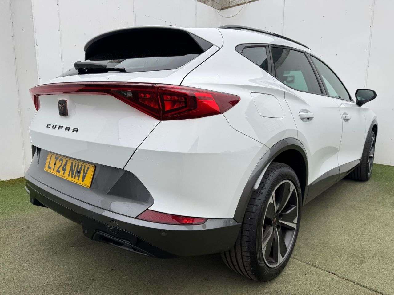 2024 CUPRA FORMENTOR 2024 CUPRA FORMENTOR