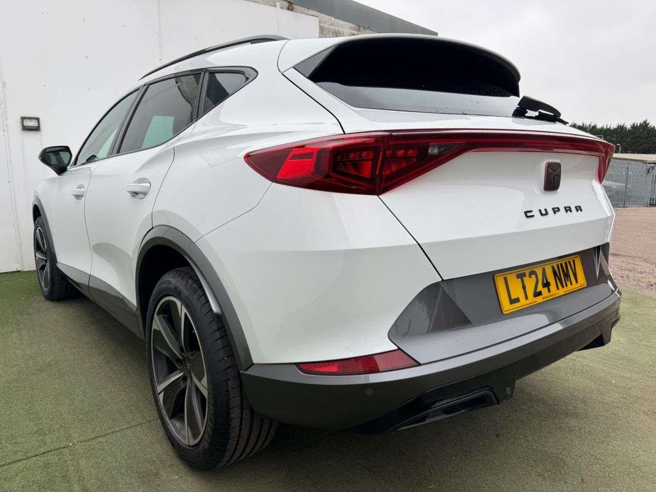 2024 CUPRA FORMENTOR 2024 CUPRA FORMENTOR