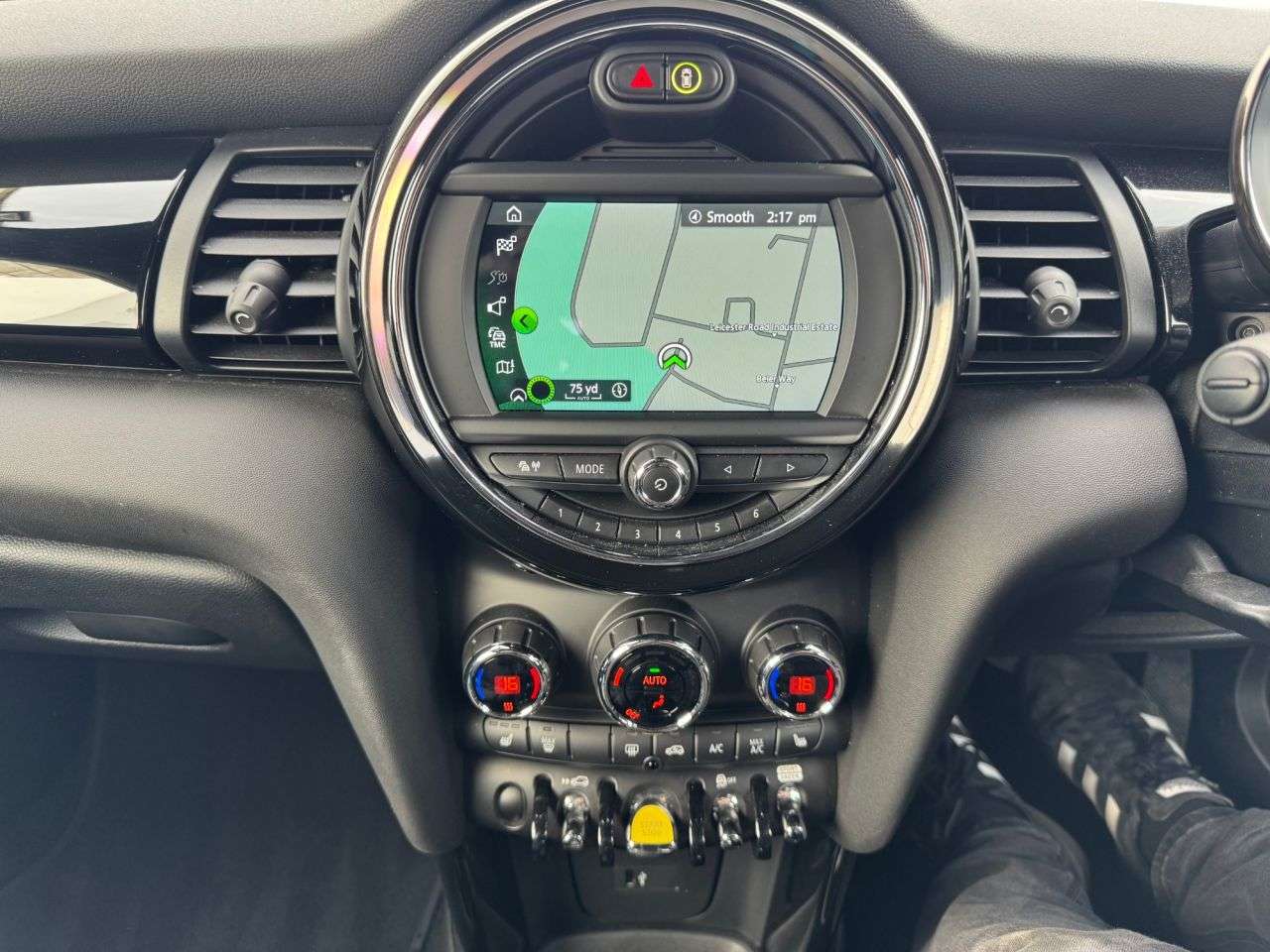 2021 MINI ELECTRIC HATCH 2021 MINI ELECTRIC HATCH