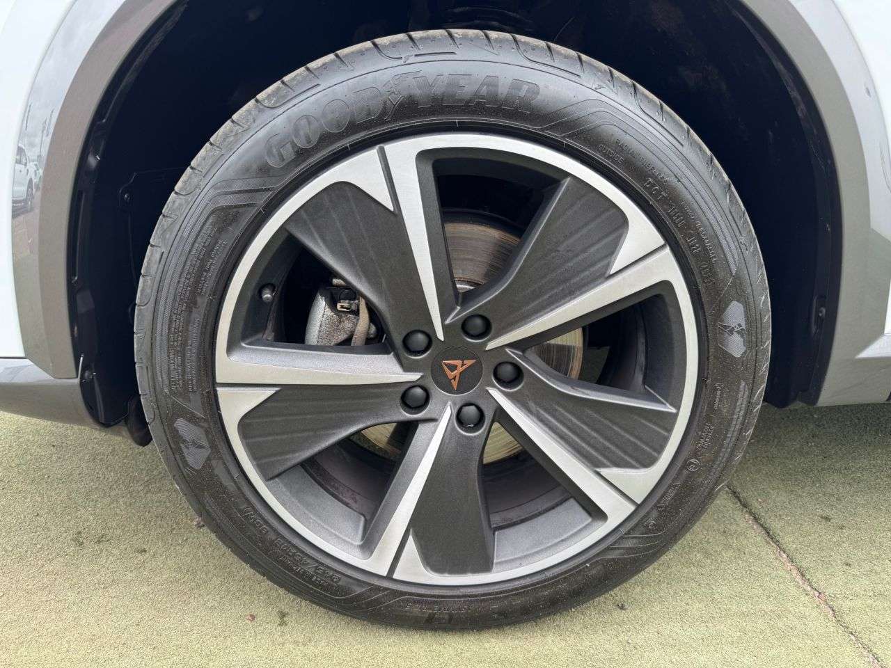 2024 CUPRA FORMENTOR 2024 CUPRA FORMENTOR