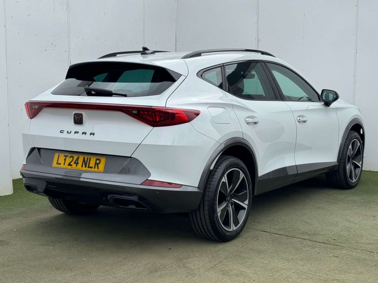 A 2024 CUPRA FORMENTOR 1.5 TSI V1 SUV 5dr Petrol Manual Euro 6 (s/s) (150 ps) A 2024 CUPRA FORMENTOR 1.5 TSI V1 SUV 5dr Petrol Manual Euro 6 (s/s) (150 ps)