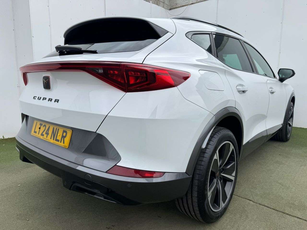 2024 CUPRA FORMENTOR 2024 CUPRA FORMENTOR