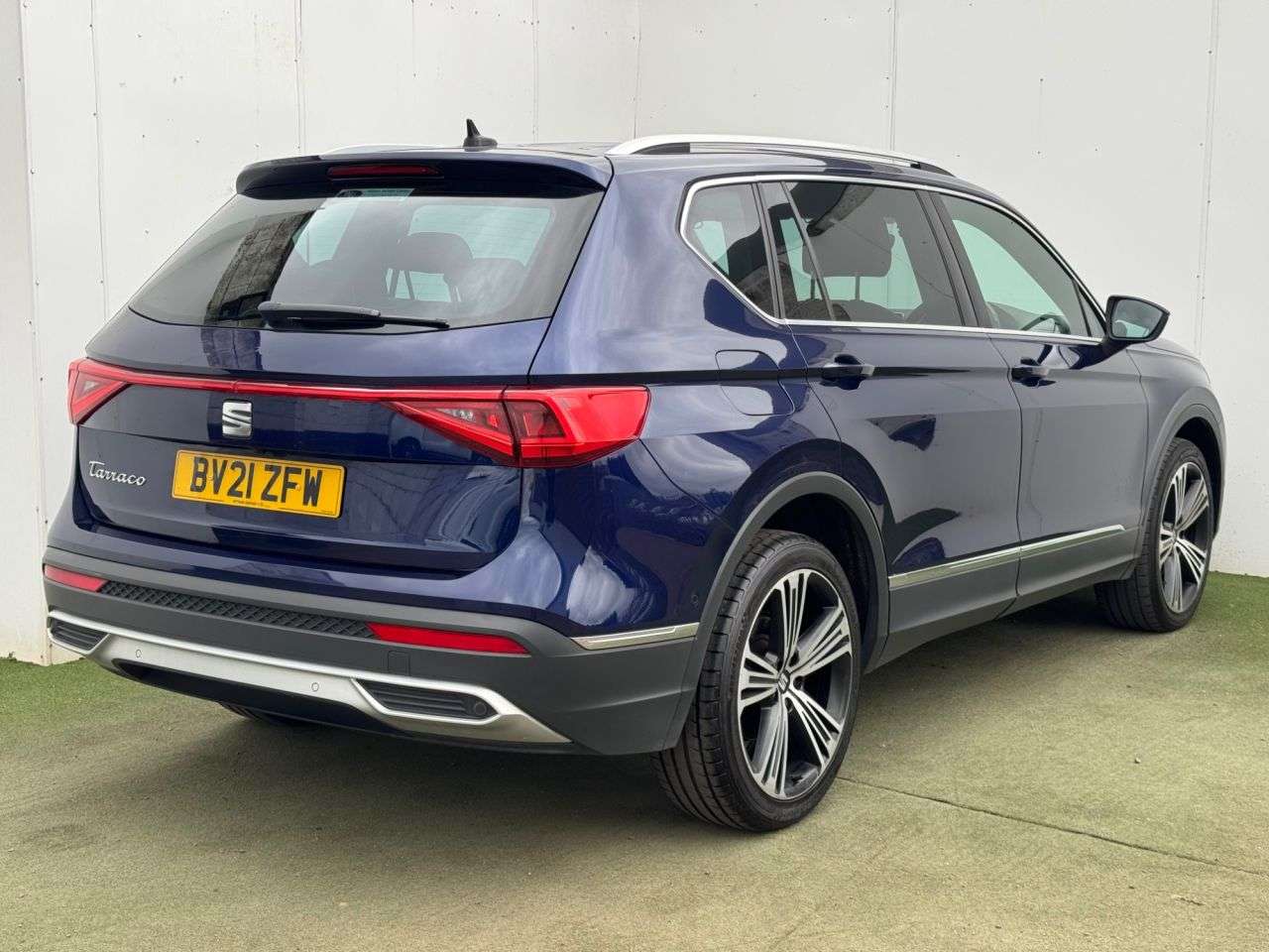 A 2021 SEAT TARRACO 1.5 TSI EVO XCELLENCE Lux SUV 5dr Petrol DSG Euro 6 (s/s) (150 ps) A 2021 SEAT TARRACO 1.5 TSI EVO XCELLENCE Lux SUV 5dr Petrol DSG Euro 6 (s/s) (150 ps)