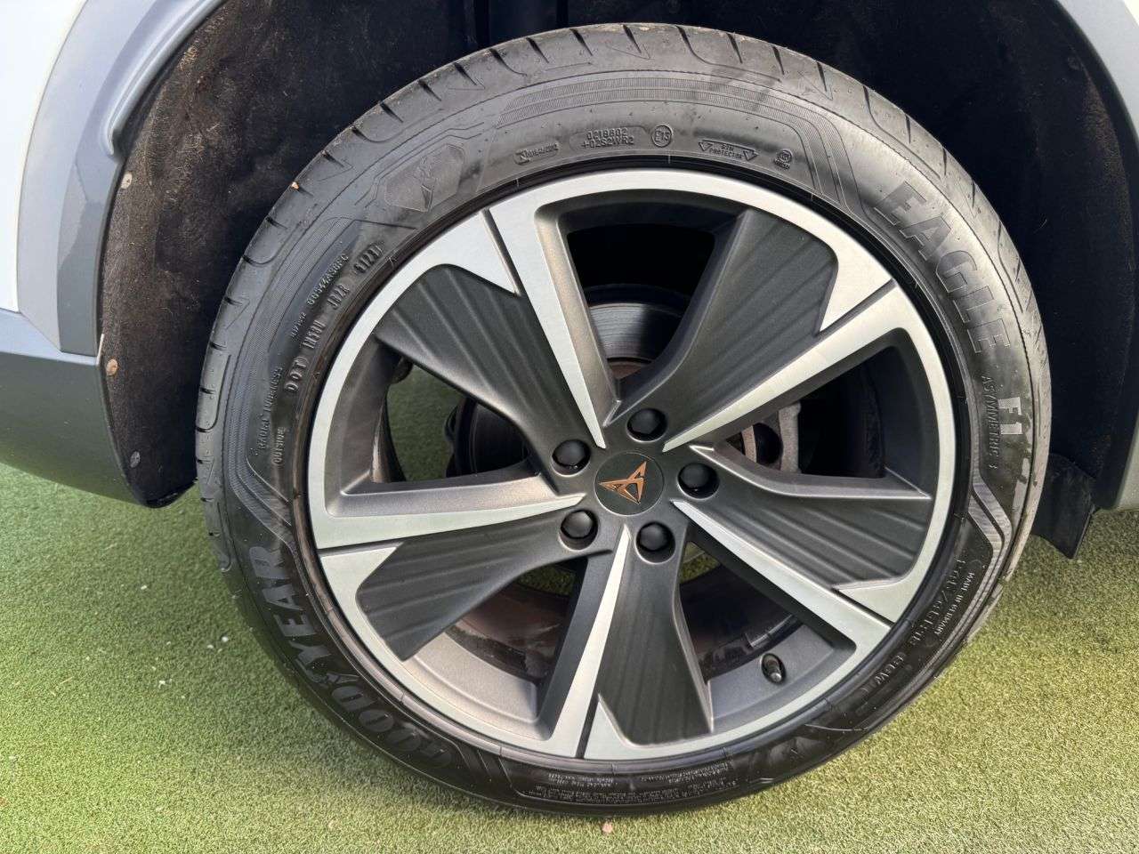 2024 CUPRA FORMENTOR 2024 CUPRA FORMENTOR