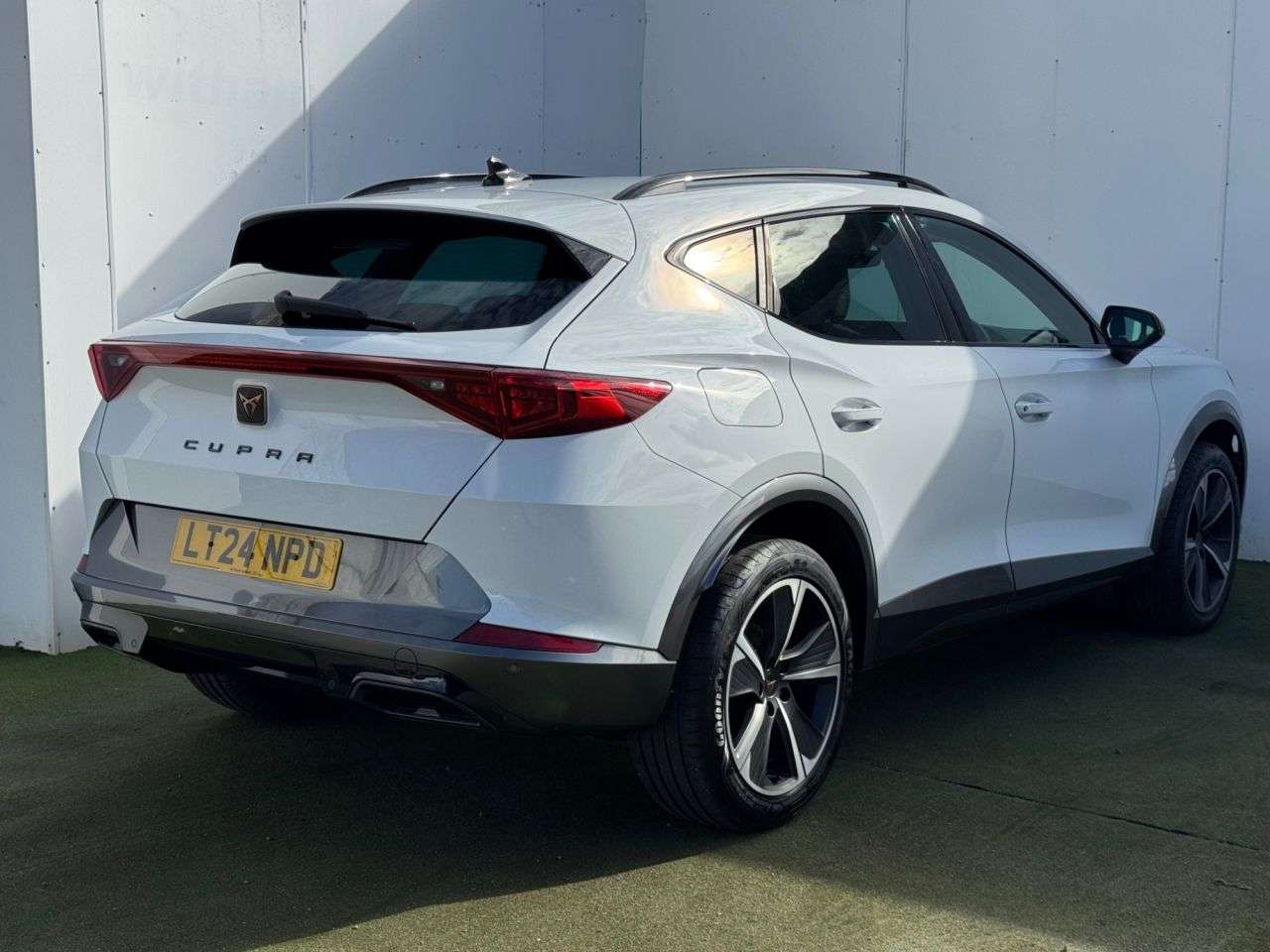 A 2024 CUPRA FORMENTOR 1.5 TSI V1 SUV 5dr Petrol Manual Euro 6 (s/s) (150 ps) A 2024 CUPRA FORMENTOR 1.5 TSI V1 SUV 5dr Petrol Manual Euro 6 (s/s) (150 ps)