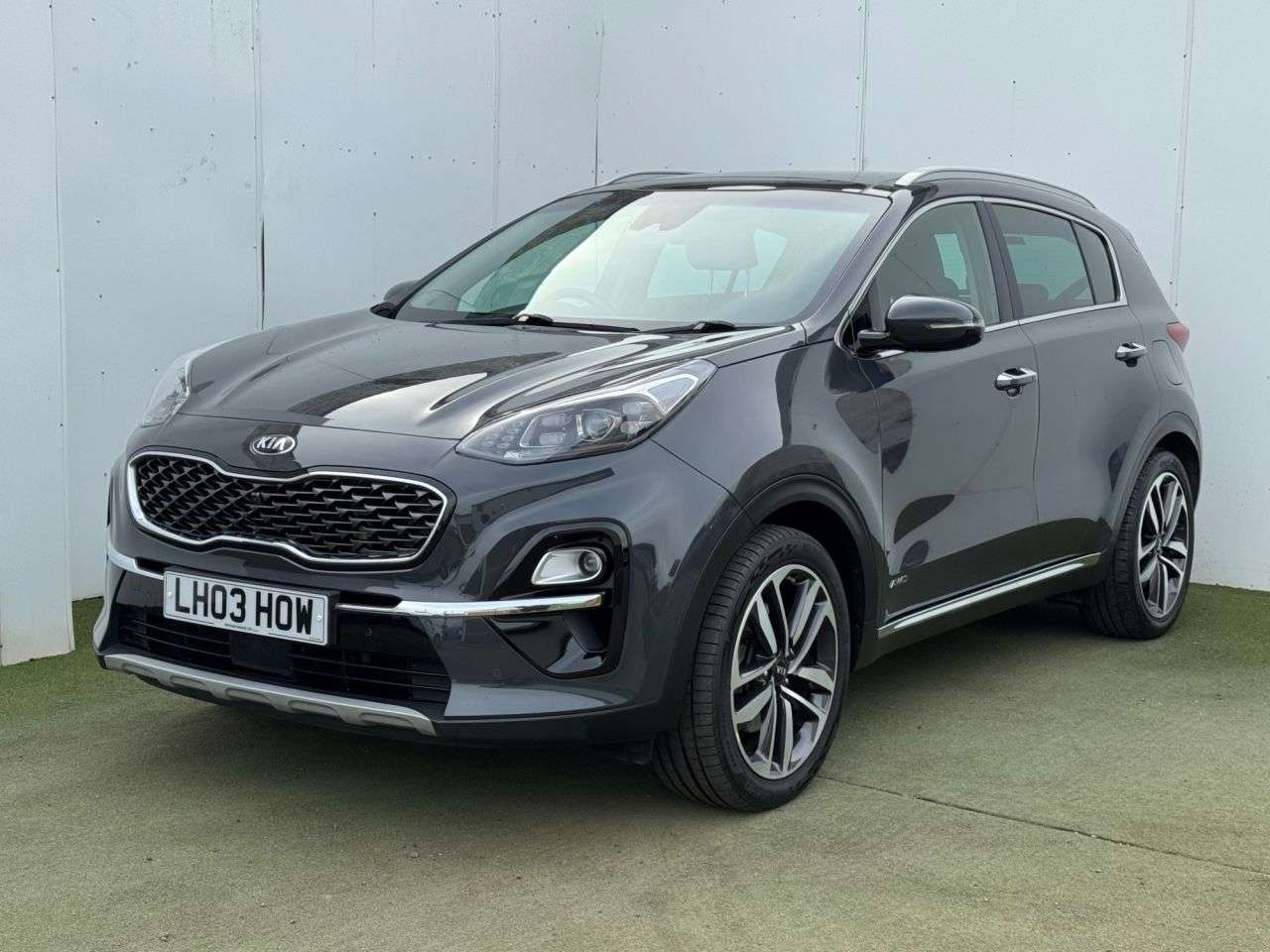 A 2020 KIA SPORTAGE 1.6 CRDi EcoDynamics+ 4 SUV 5dr Diesel Hybrid DCT AWD Euro 6 (s/s) (134 bhp A 2020 KIA SPORTAGE 1.6 CRDi EcoDynamics+ 4 SUV 5dr Diesel Hybrid DCT AWD Euro 6 (s/s) (134 bhp