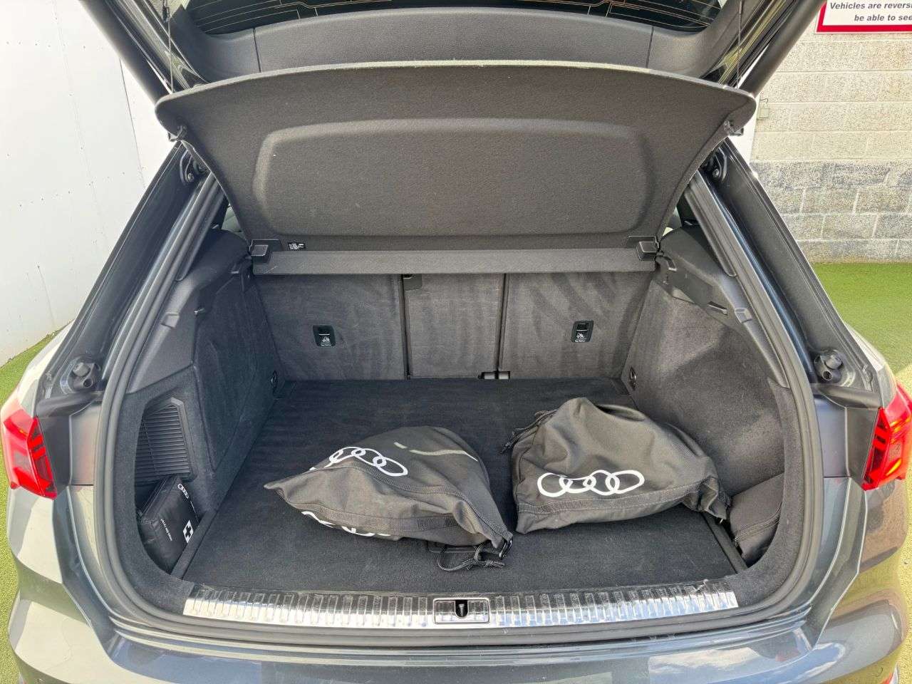 2023 AUDI Q3 2023 AUDI Q3