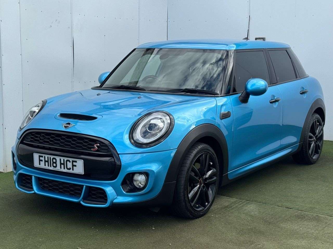 A 2018 MINI HATCH 2.0 Cooper S Hatchback 5dr Petrol Steptronic Euro 6 (s/s) (192 ps) A 2018 MINI HATCH 2.0 Cooper S Hatchback 5dr Petrol Steptronic Euro 6 (s/s) (192 ps)