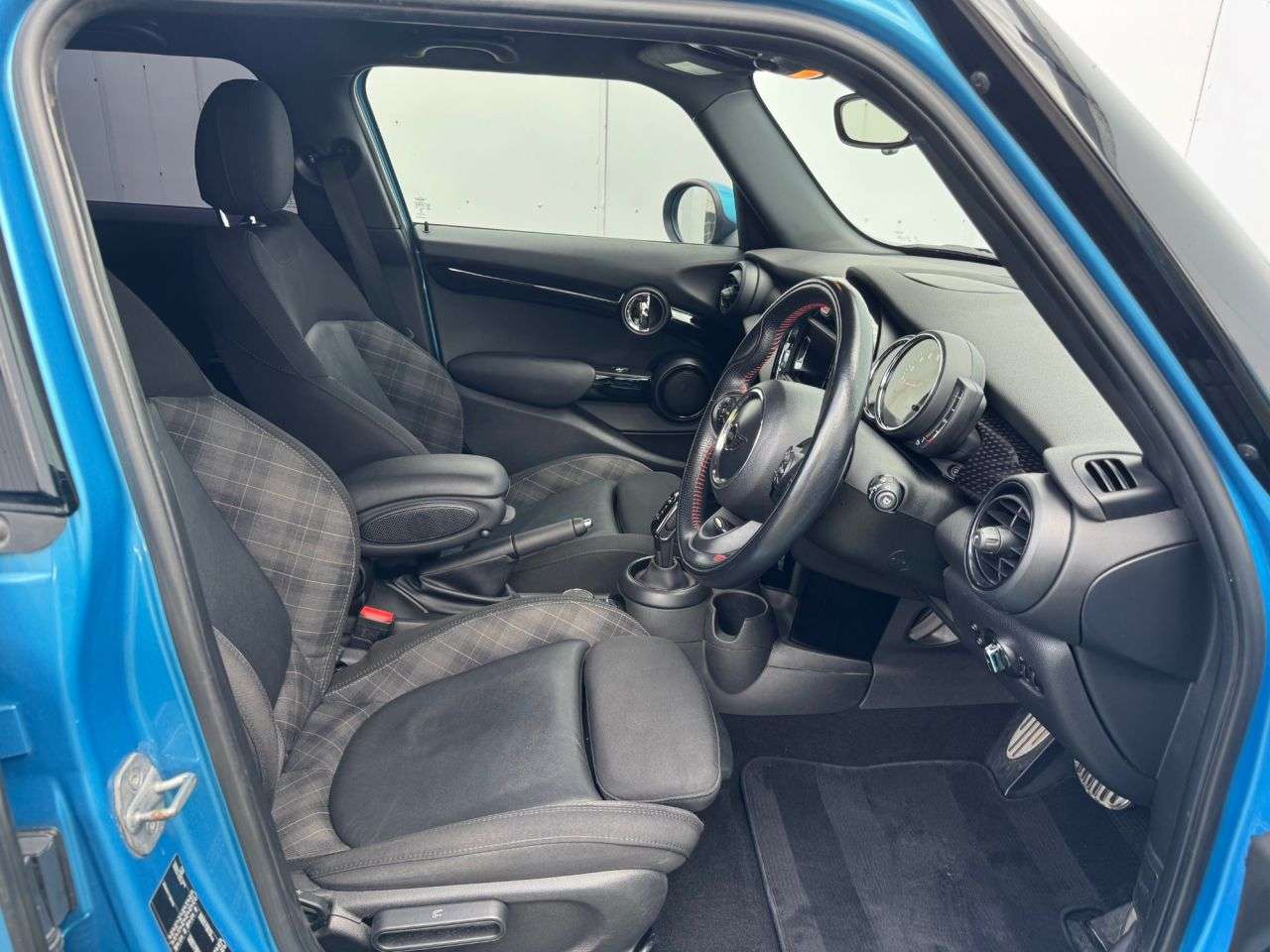 2018 MINI HATCH 2018 MINI HATCH