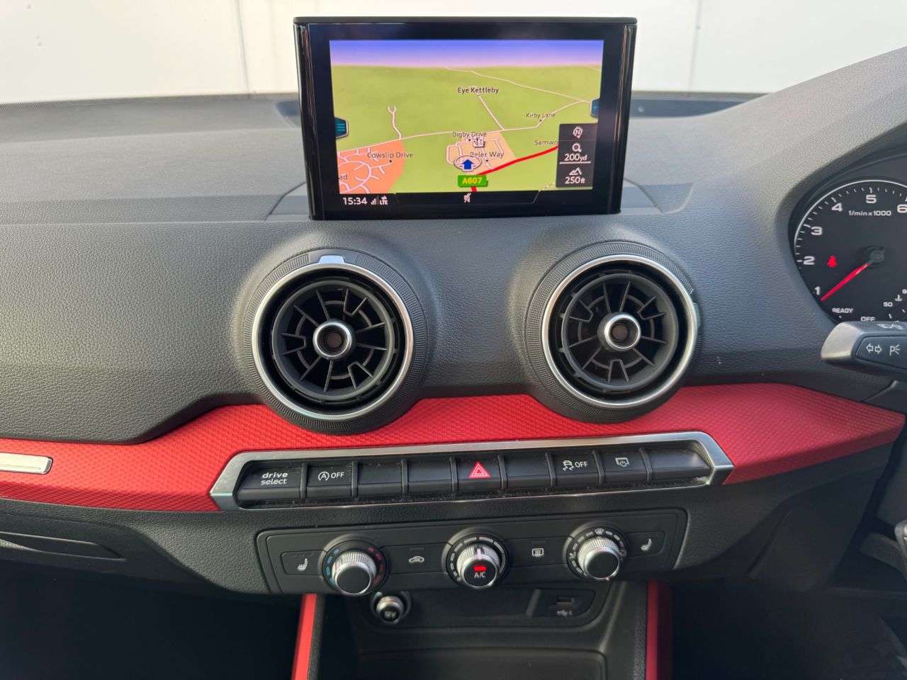 2017 AUDI Q2 2017 AUDI Q2