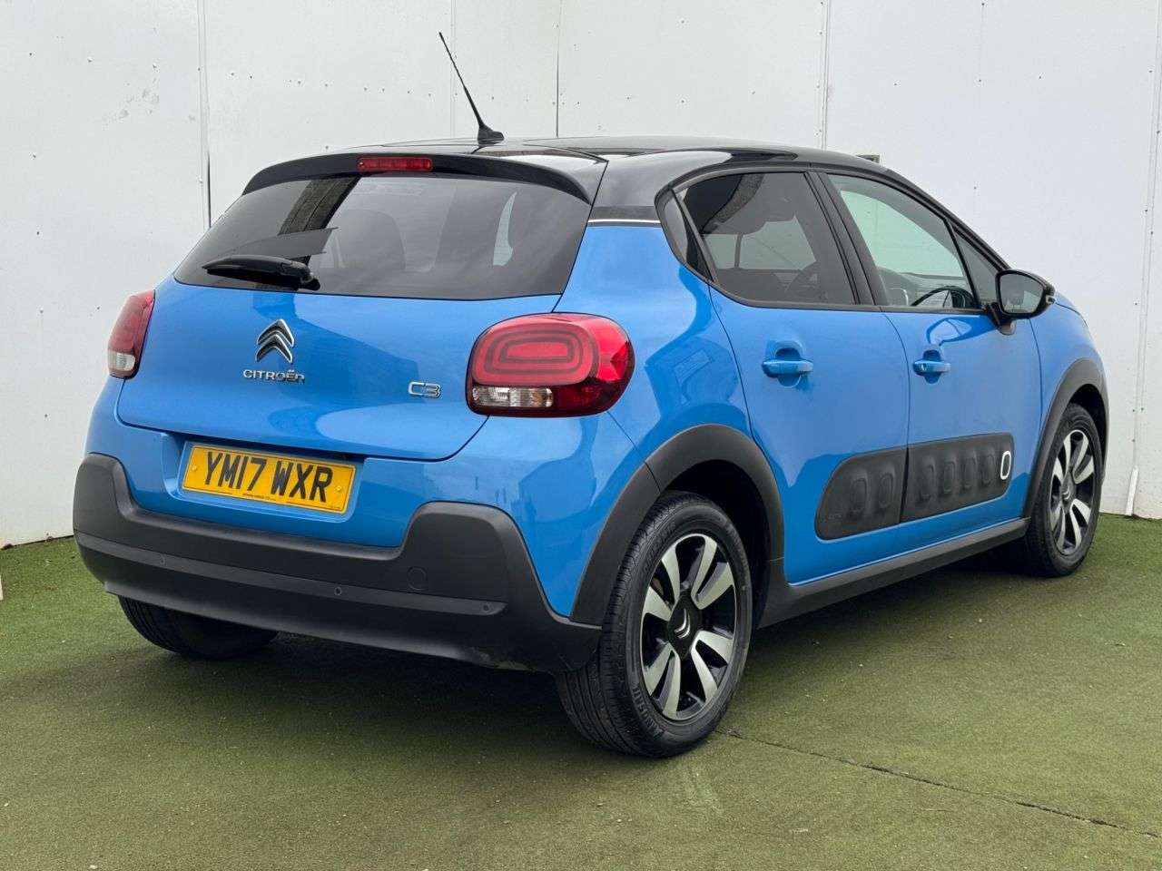 A 2017 CITROEN C3 1.2 PureTech Flair Hatchback 5dr Petrol Manual Euro 6 (82 ps) A 2017 CITROEN C3 1.2 PureTech Flair Hatchback 5dr Petrol Manual Euro 6 (82 ps)