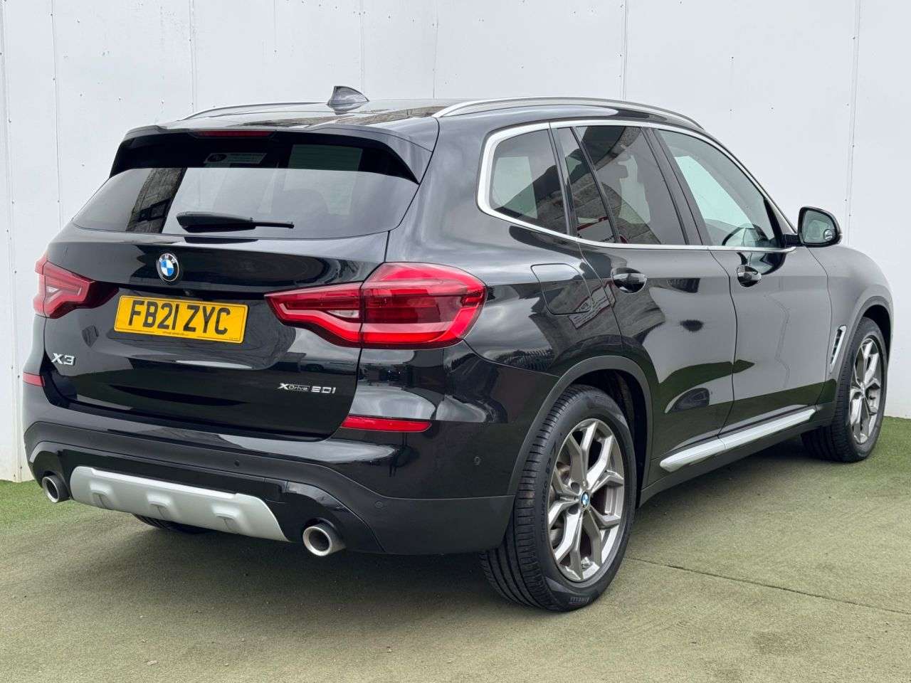 A 2021 BMW X3 2.0 20i GPF xLine SUV 5dr Petrol Auto xDrive Euro 6 (s/s) (184 ps) A 2021 BMW X3 2.0 20i GPF xLine SUV 5dr Petrol Auto xDrive Euro 6 (s/s) (184 ps)