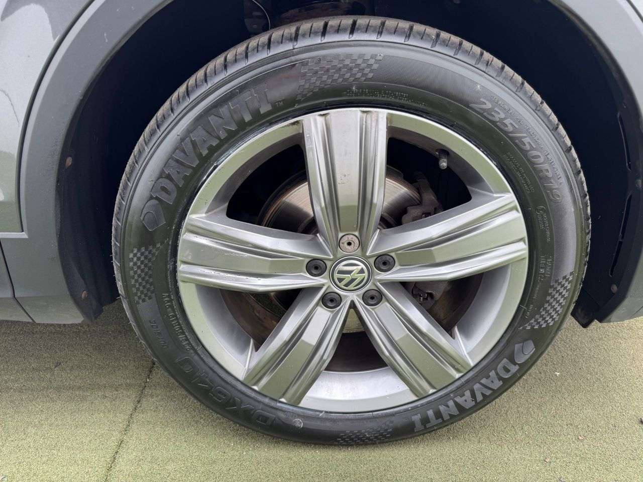 2019 VOLKSWAGEN TIGUAN 2019 VOLKSWAGEN TIGUAN