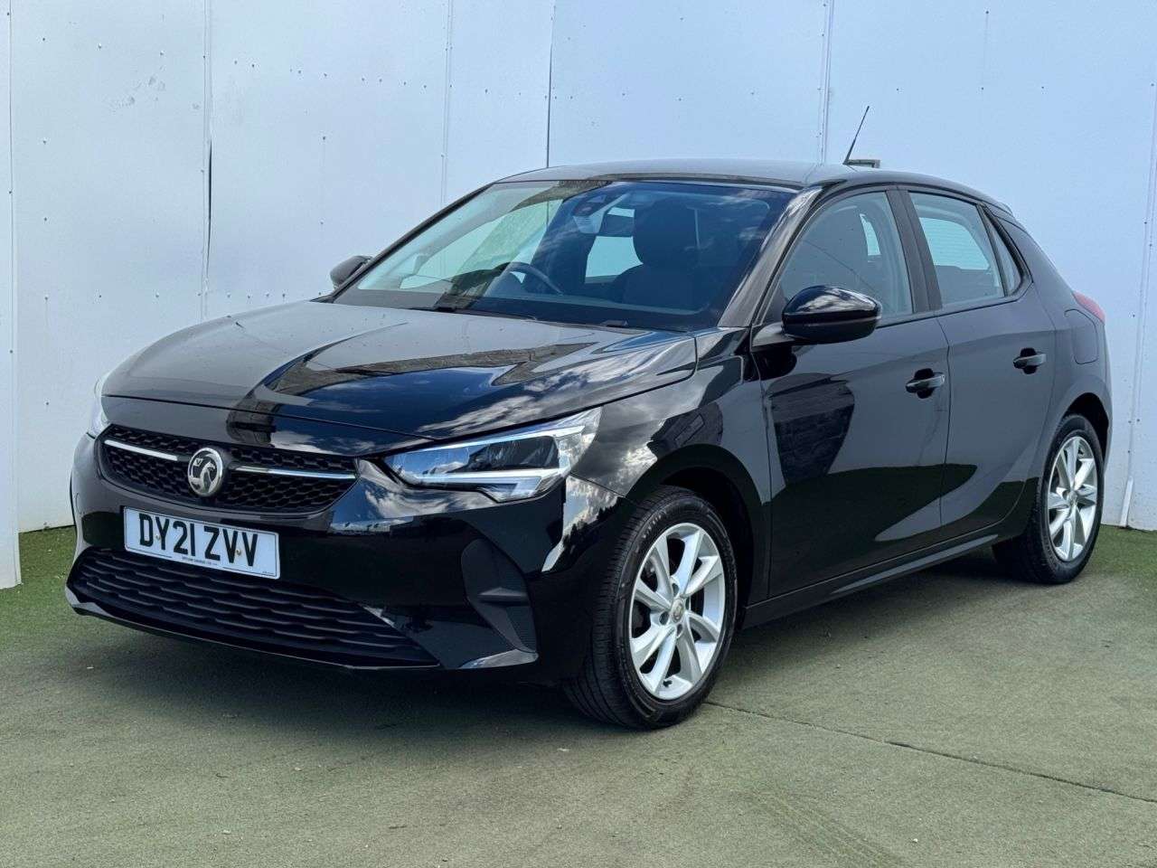 A 2021 VAUXHALL CORSA 1.2 SE Hatchback 5dr Petrol Manual Euro 6 (75 ps) A 2021 VAUXHALL CORSA 1.2 SE Hatchback 5dr Petrol Manual Euro 6 (75 ps)