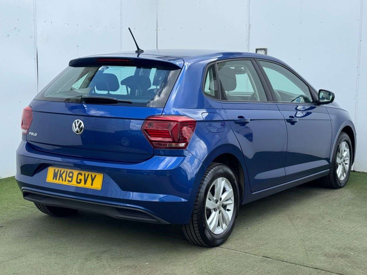 A 2019 VOLKSWAGEN POLO 1.0 TSI GPF SE Hatchback 5dr Petrol Manual Euro 6 (s/s) (95 ps) A 2019 VOLKSWAGEN POLO 1.0 TSI GPF SE Hatchback 5dr Petrol Manual Euro 6 (s/s) (95 ps)