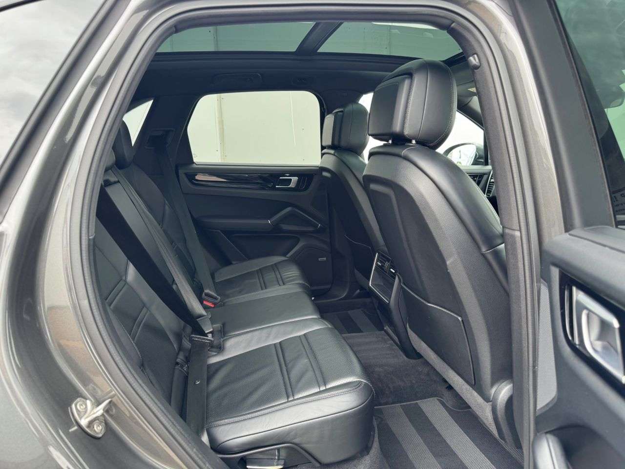 2020 PORSCHE CAYENNE 2020 PORSCHE CAYENNE
