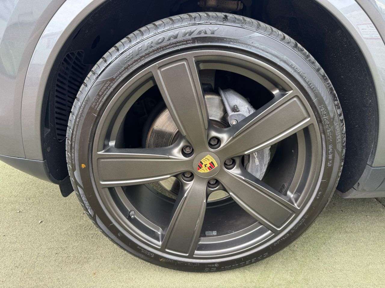 2020 PORSCHE CAYENNE 2020 PORSCHE CAYENNE