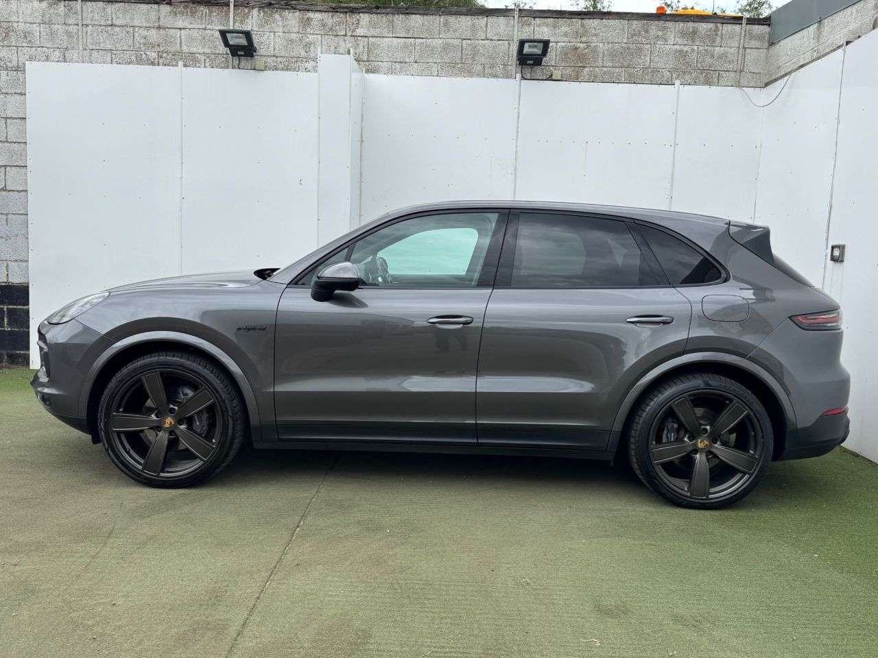 2020 PORSCHE CAYENNE 2020 PORSCHE CAYENNE