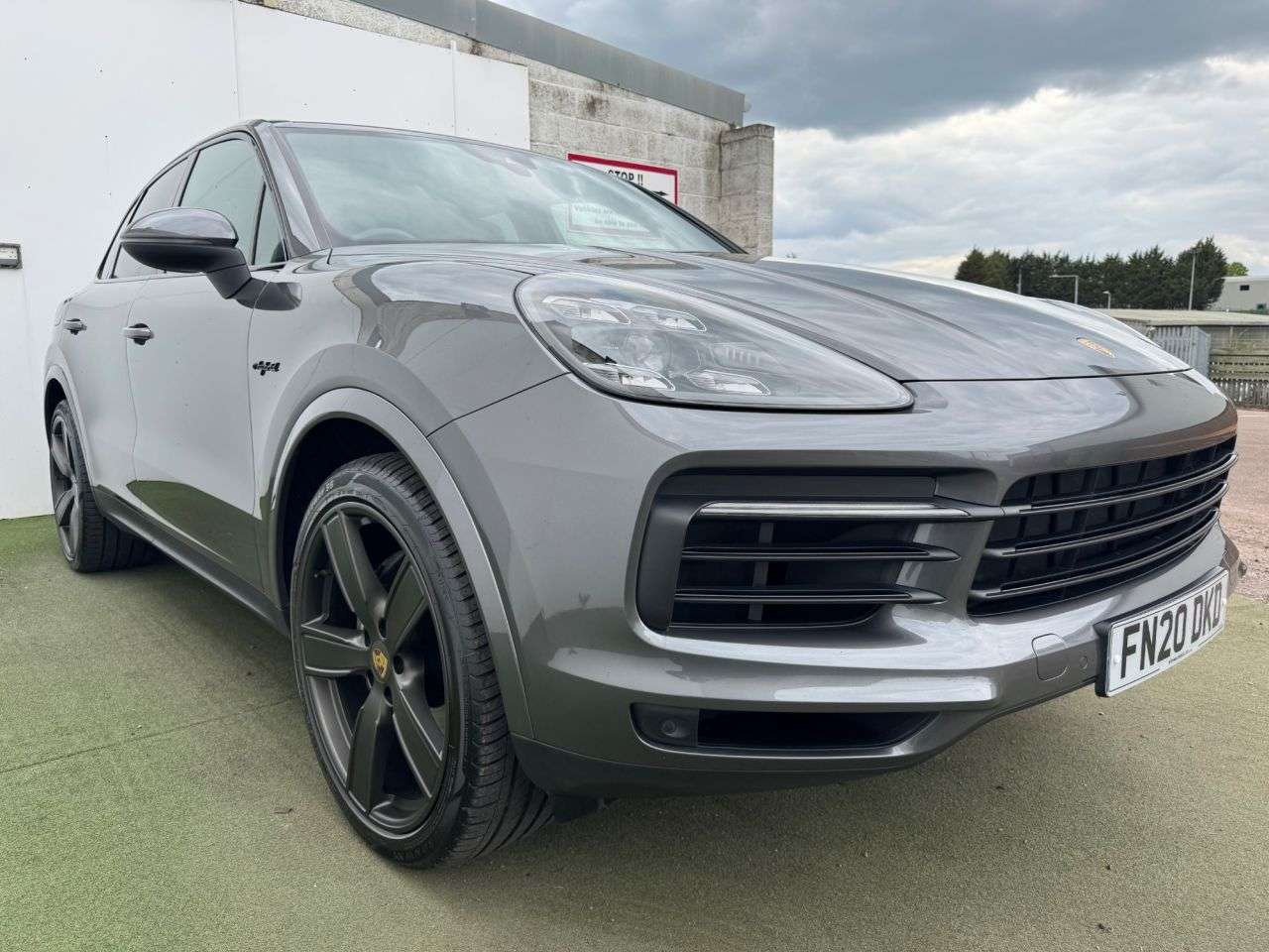 2020 PORSCHE CAYENNE 2020 PORSCHE CAYENNE