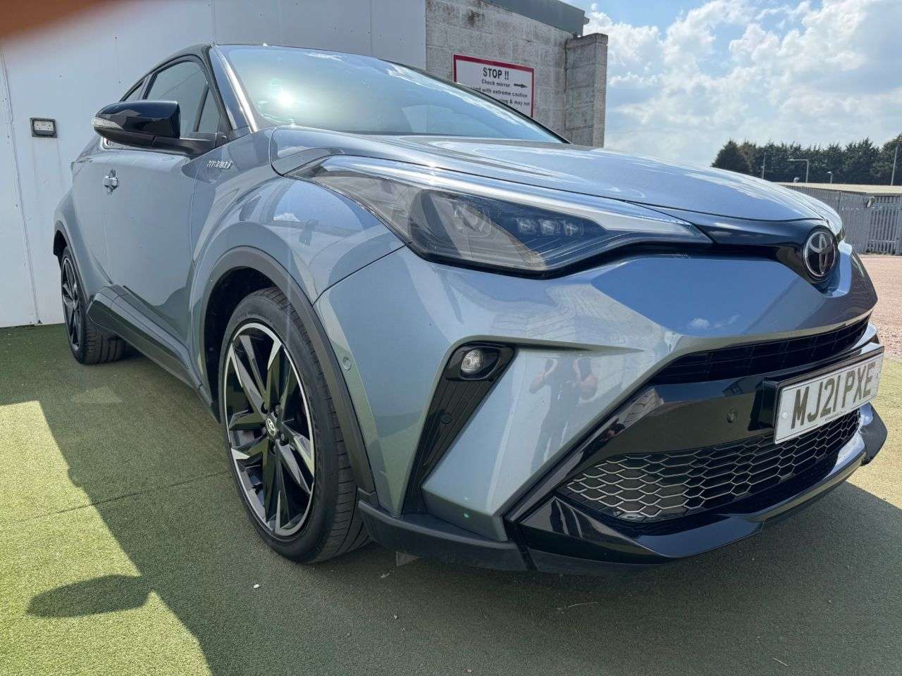 2021 TOYOTA C-HR 2021 TOYOTA C-HR