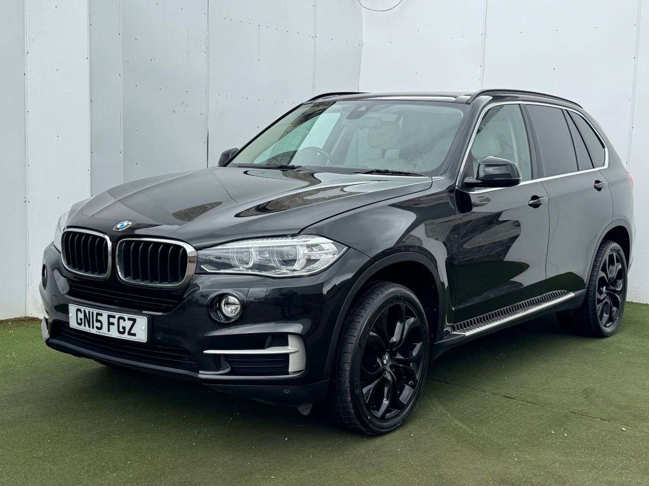 A 2015 BMW X5 XDRIVE30D SE A 2015 BMW X5 XDRIVE30D SE