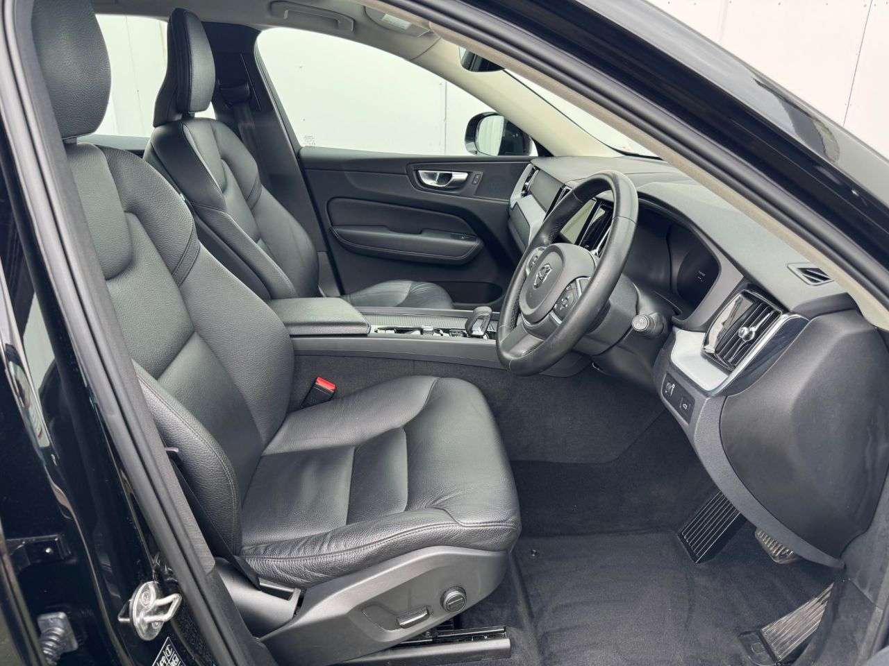 2021 VOLVO XC60 2021 VOLVO XC60
