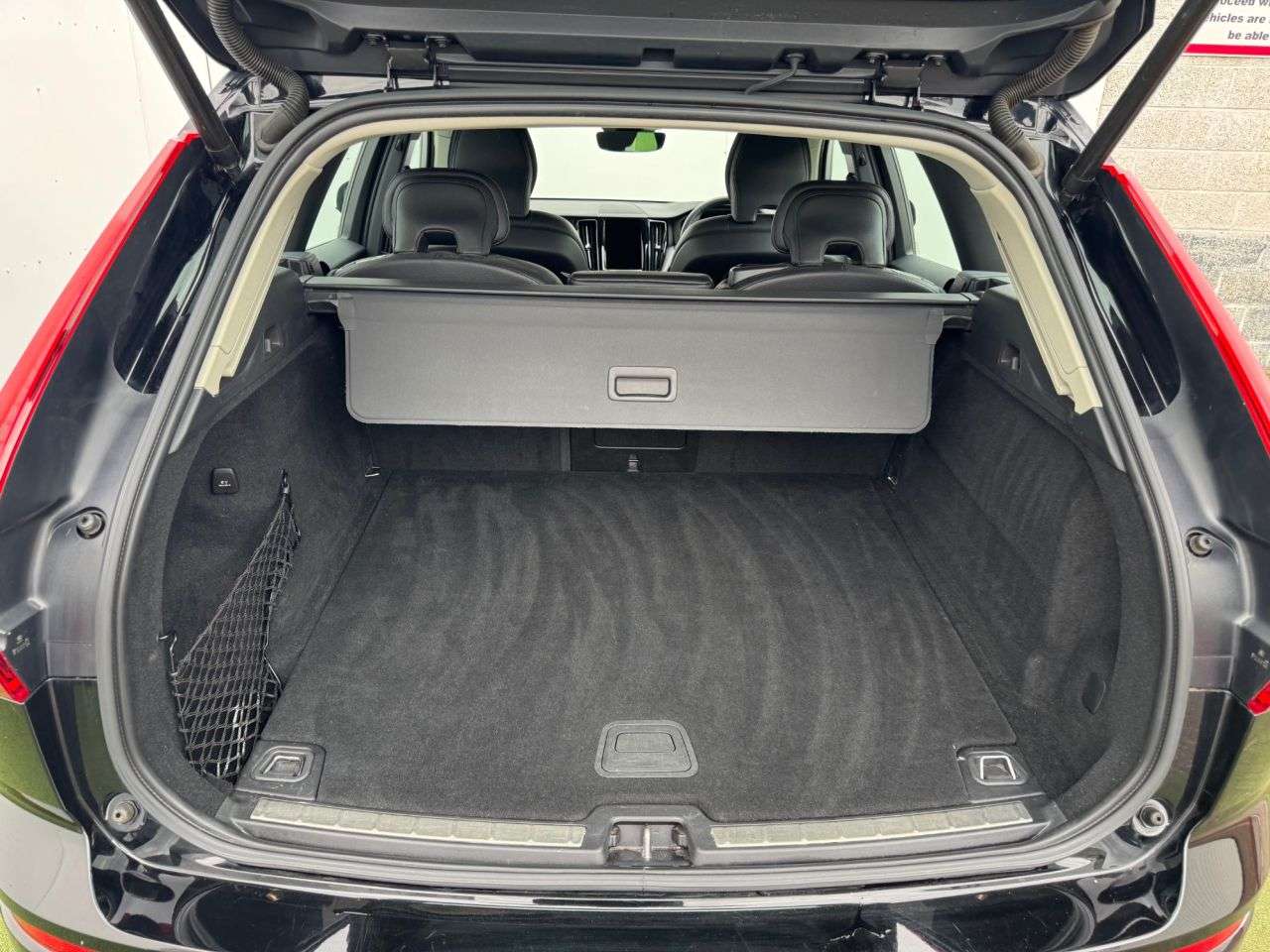 2021 VOLVO XC60 2021 VOLVO XC60