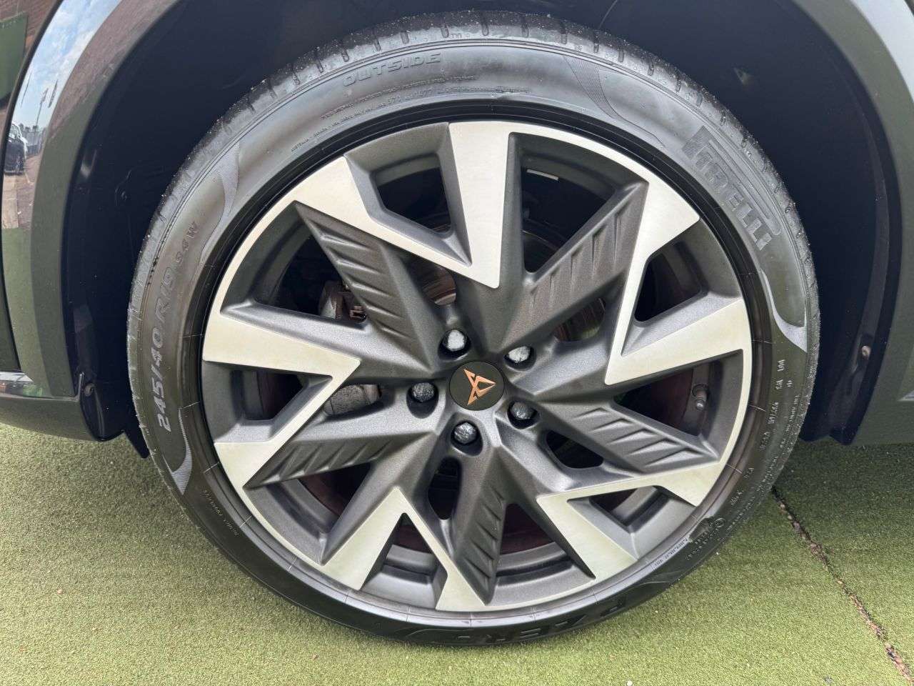 2024 CUPRA FORMENTOR 2024 CUPRA FORMENTOR