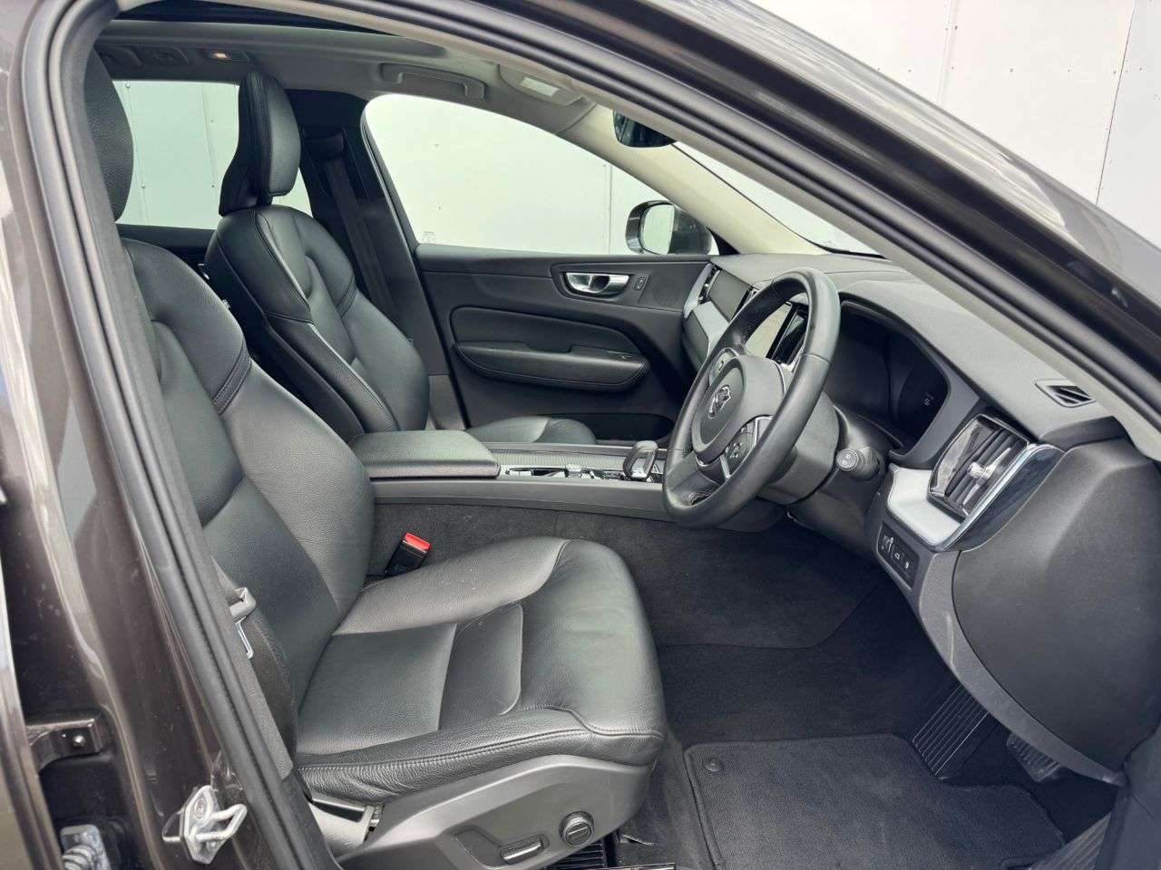 2021 VOLVO XC60 2021 VOLVO XC60