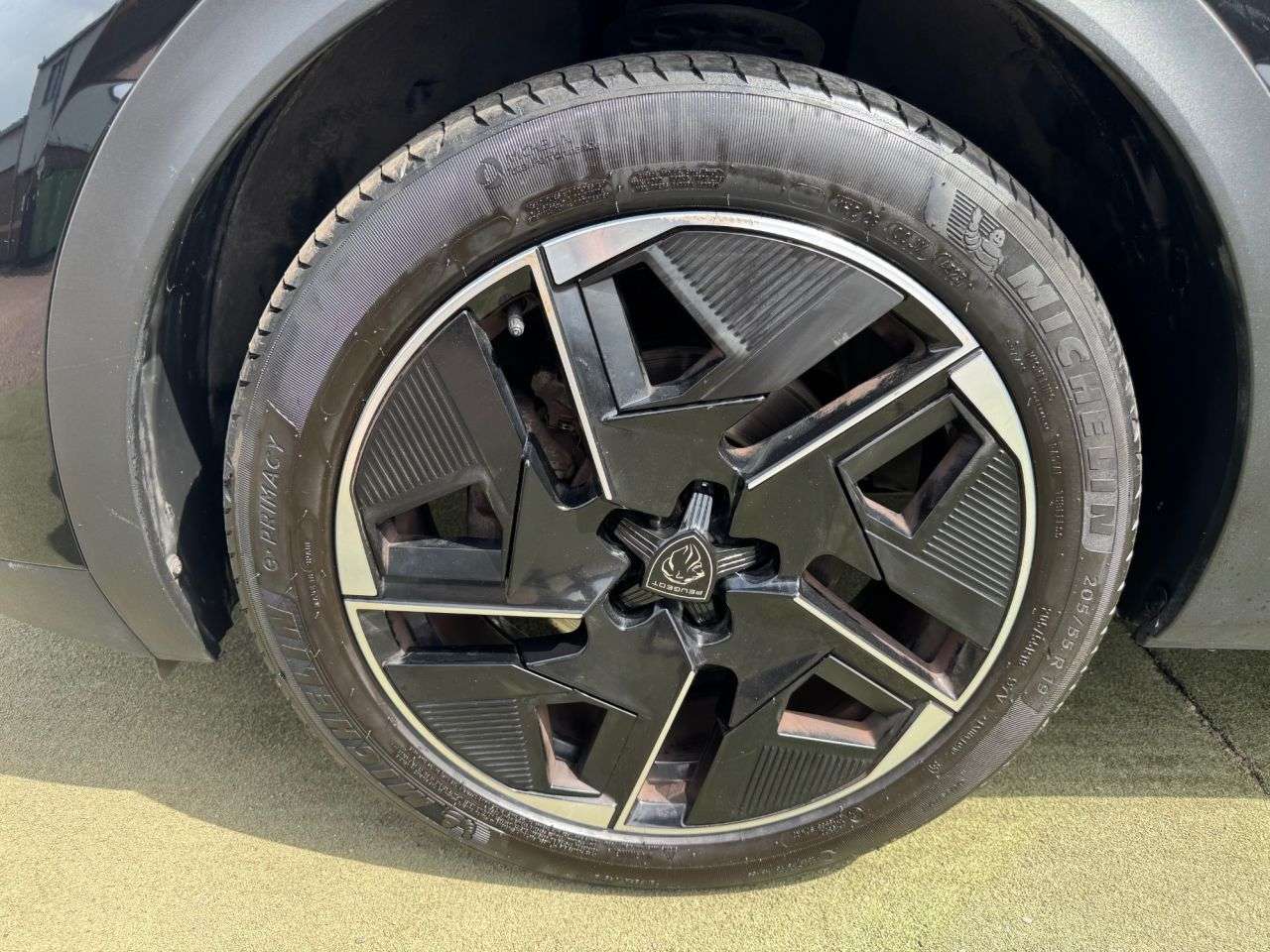 2024 PEUGEOT 408 2024 PEUGEOT 408