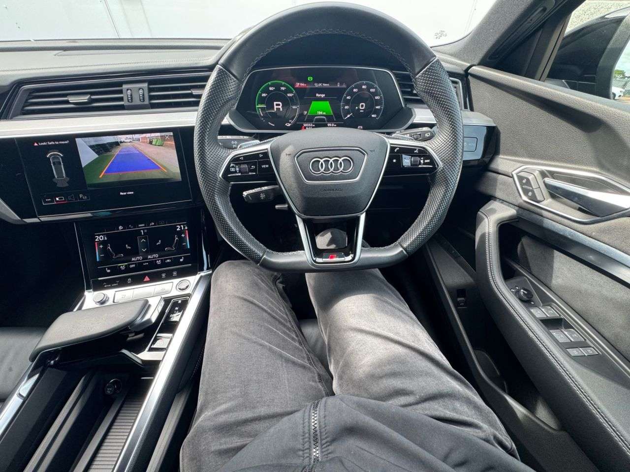 2022 AUDI E-TRON 2022 AUDI E-TRON
